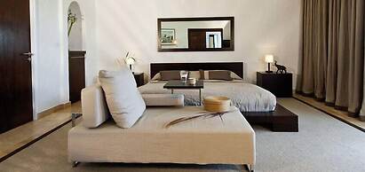 Villa Sandyline