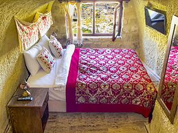 Heritage Cave Suites