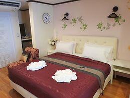 Cana Boutique Hotel
