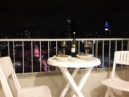 Delightful Downtown Apartment