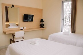 Merlin Hotel