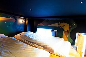 R Hostel Namba South