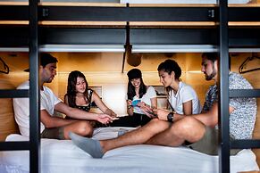 GiG Capsule Hostel