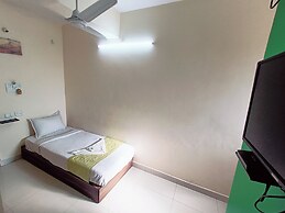 Green Tree Hotel