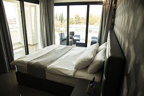 Jimmy's Suites