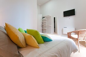 Triana Bella Suites