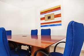 BH Business Hotel Group