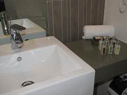 Open Hotel
