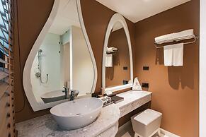 Rachabhura Hotel