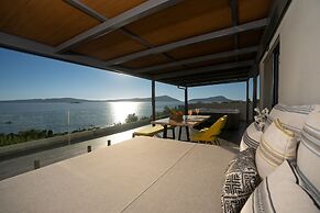 Zoe Seaside Resort