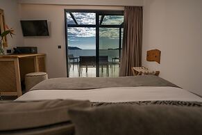 Zoe Seaside Resort
