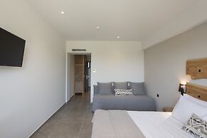 Zoe Seaside Resort