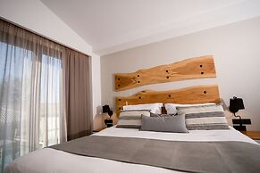 Zoe Seaside Resort