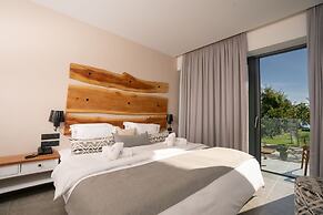 Zoe Seaside Resort