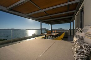 Zoe Seaside Resort