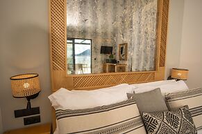 Zoe Seaside Resort