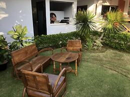 Gatsby Hotel and Hostel