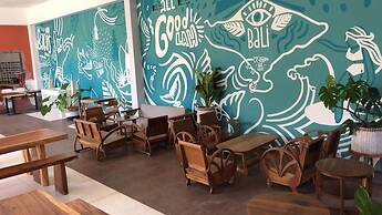 Gatsby Hotel and Hostel