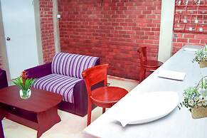 Laana Villa