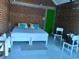Laana Villa