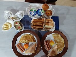 Laana Villa