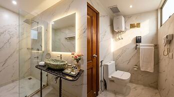 Airport Hotel Tashree