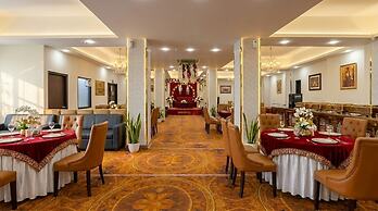 Airport Hotel Tashree