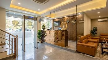 Airport Hotel Tashree