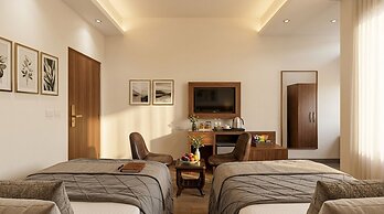 Airport Hotel Tashree