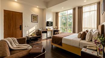 Airport Hotel Tashree