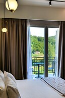 Lord Hotel & Restaurant at AutoStation