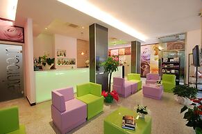 Hotel Clara