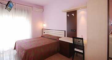 Hotel Clara