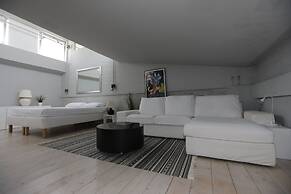 Loft Navigli with Private Garden