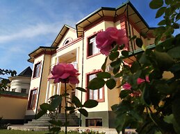 Chinor Garden Hotel