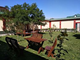 Chinor Garden Hotel