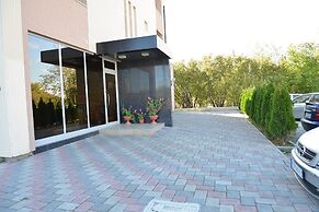 Konstantin Hotel