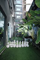 Capital O 91202 Wow Hotel