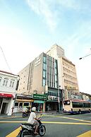 Capital O 91202 Wow Hotel