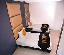 Capital O 91202 Wow Hotel