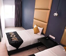 Capital O 91202 Wow Hotel
