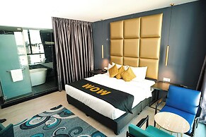 Capital O 91202 Wow Hotel