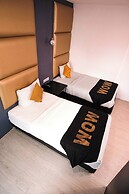 Capital O 91202 Wow Hotel