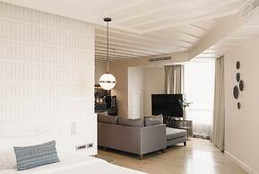 SYN Boutique Hotel
