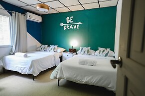 Hostal Travelers