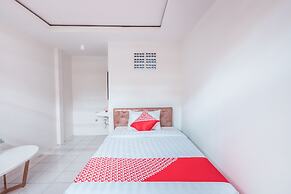 OYO 947 Angel Home Stay Syariah