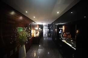 Gugi Hotel