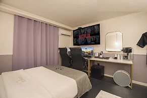Gugi Hotel