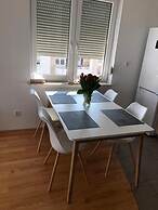 Apartament F&J 35