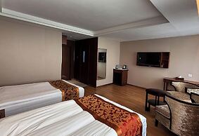 Royal house hotel